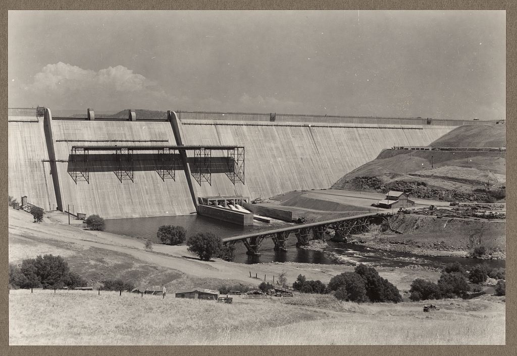 Friant Dam nearing completion, August 1942